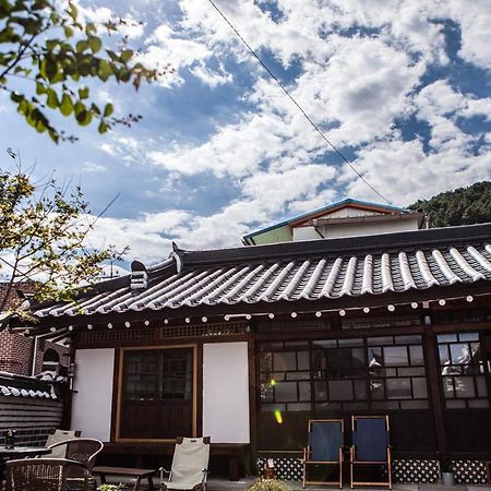 Bonghwangjae Hanok Guesthouse Gongju Екстер'єр фото