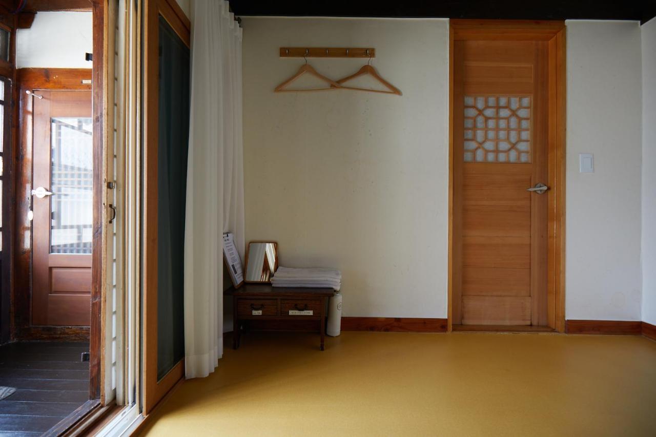 Bonghwangjae Hanok Guesthouse Gongju Екстер'єр фото